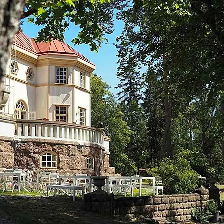 Kivisaari *