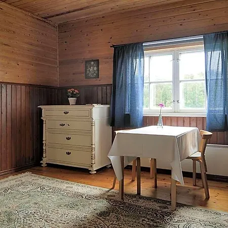 Kivisaari *